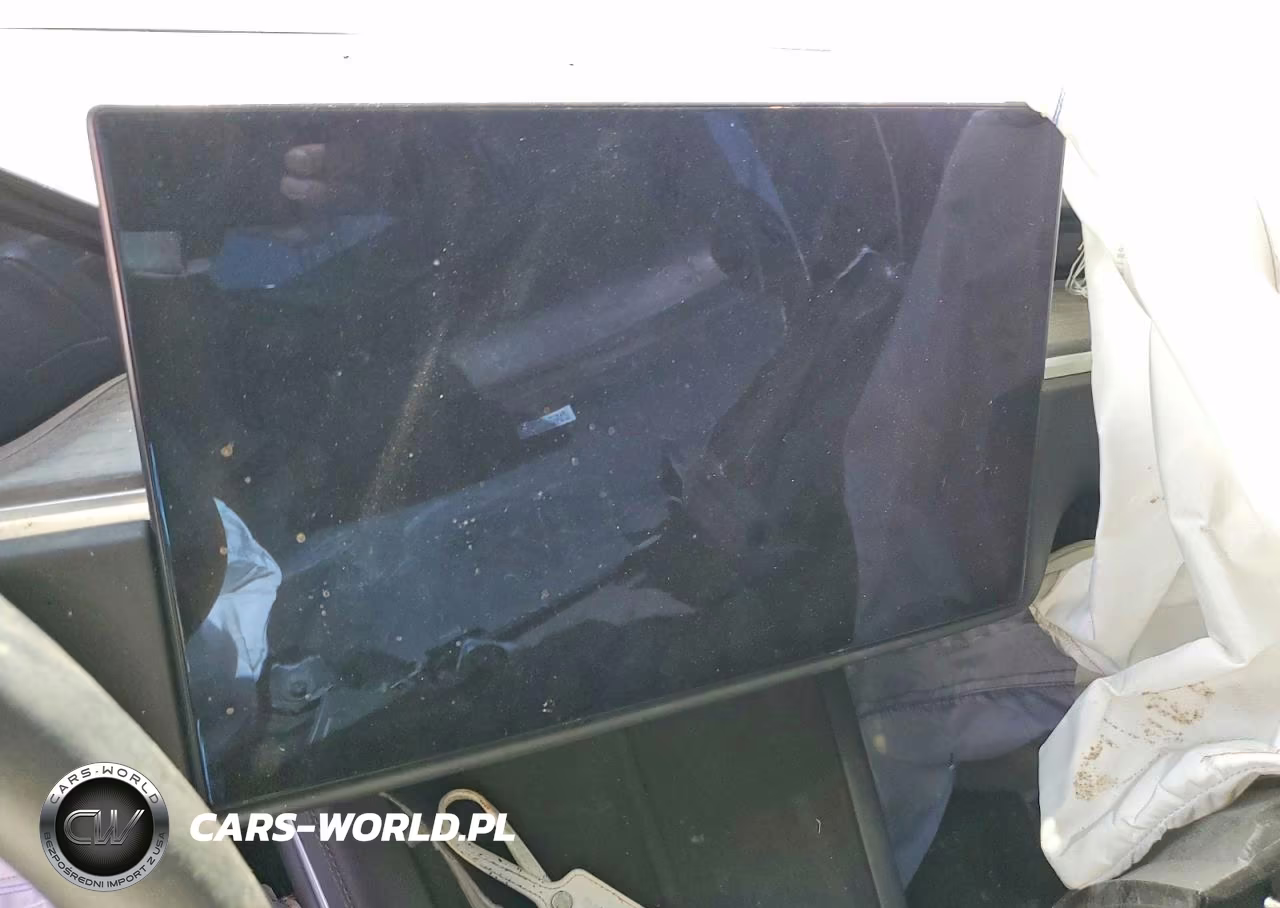 2022 Tesla Model X VIN:7SAXCBE59NF328860 - 9