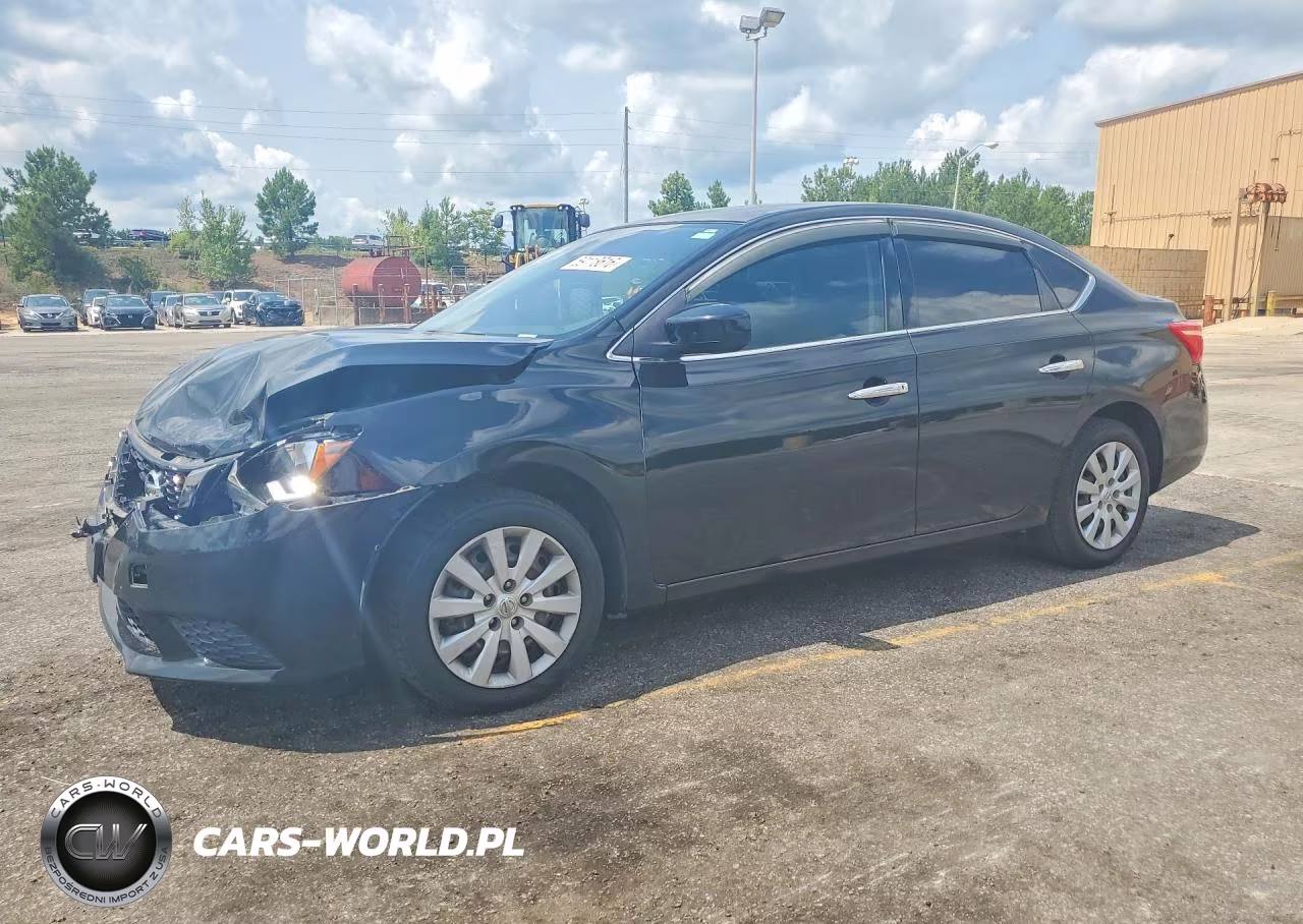 2017 Nissan Sentra S – zdjęcie 1 z 12