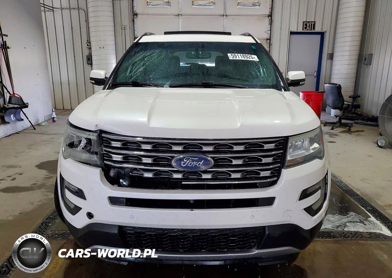 2017 Ford Explorer Limited VIN:1FM5K8FH4HGB43009 - 5