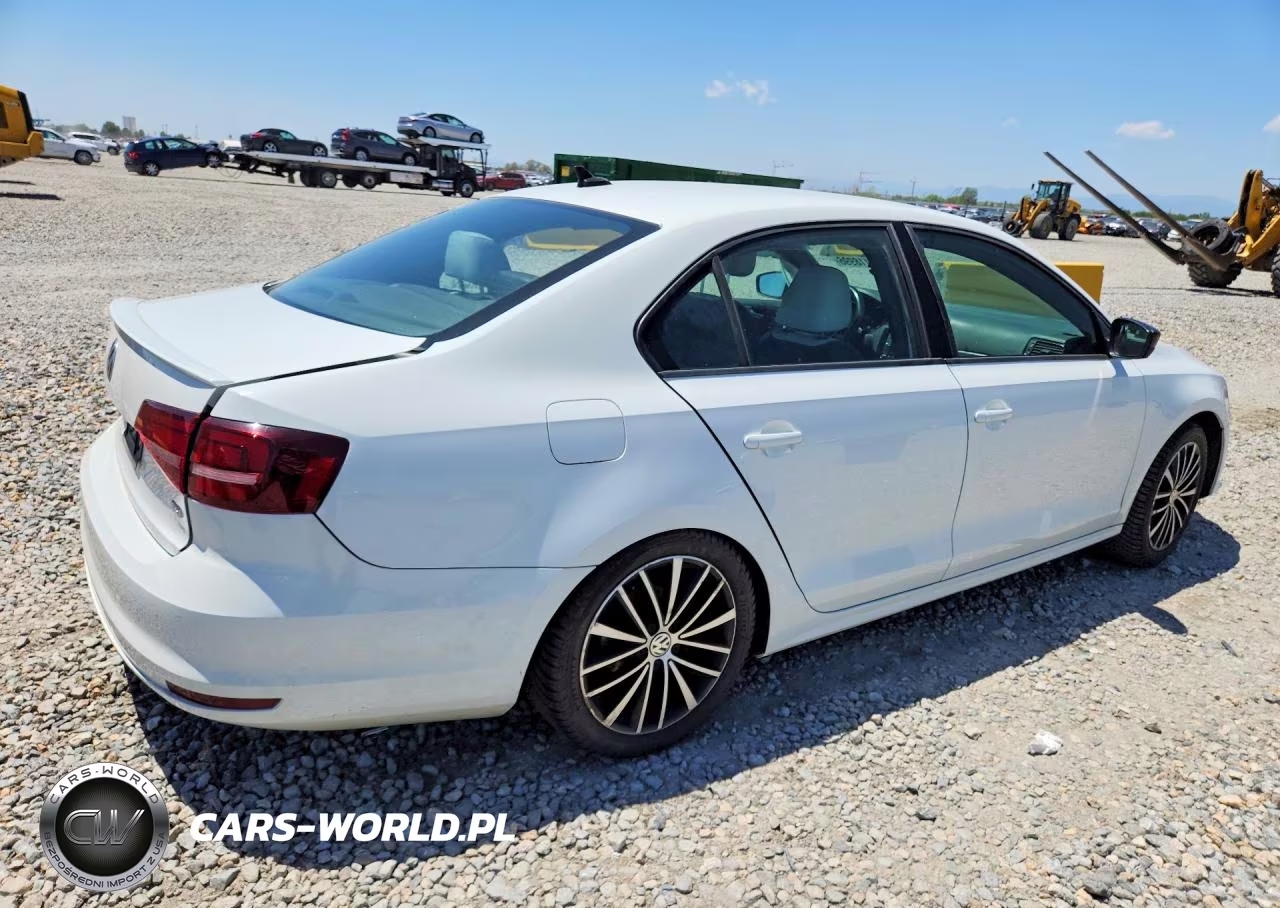 2016 Volkswagen Jetta Sport VIN:3VWB17AJ2GM419994 - 3