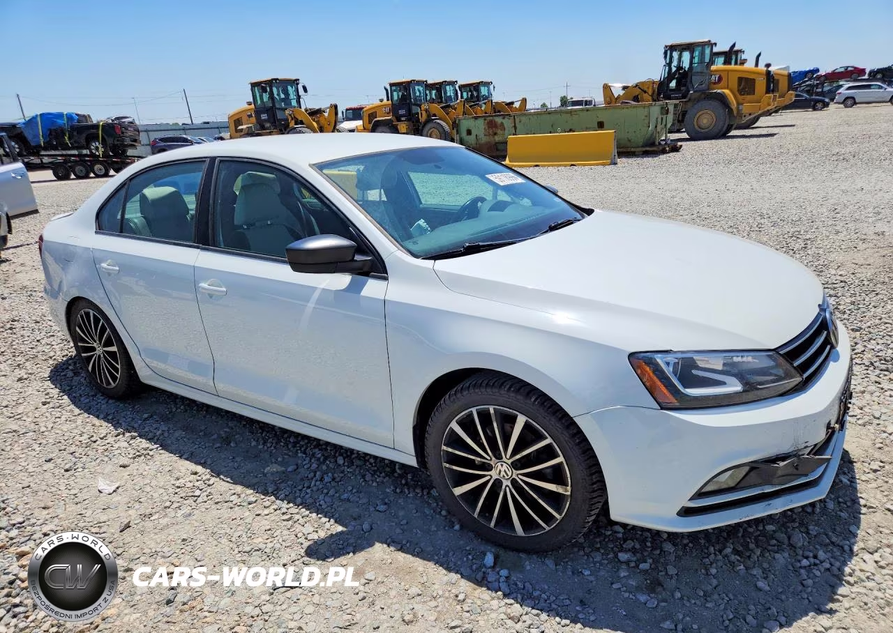2016 Volkswagen Jetta Sport VIN:3VWB17AJ2GM419994 - 4