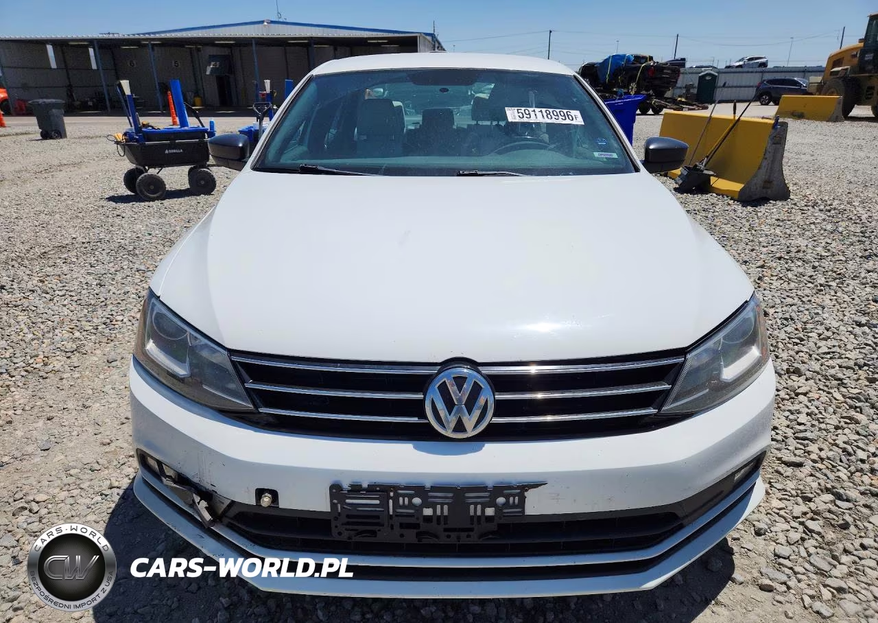 2016 Volkswagen Jetta Sport VIN:3VWB17AJ2GM419994 - 5