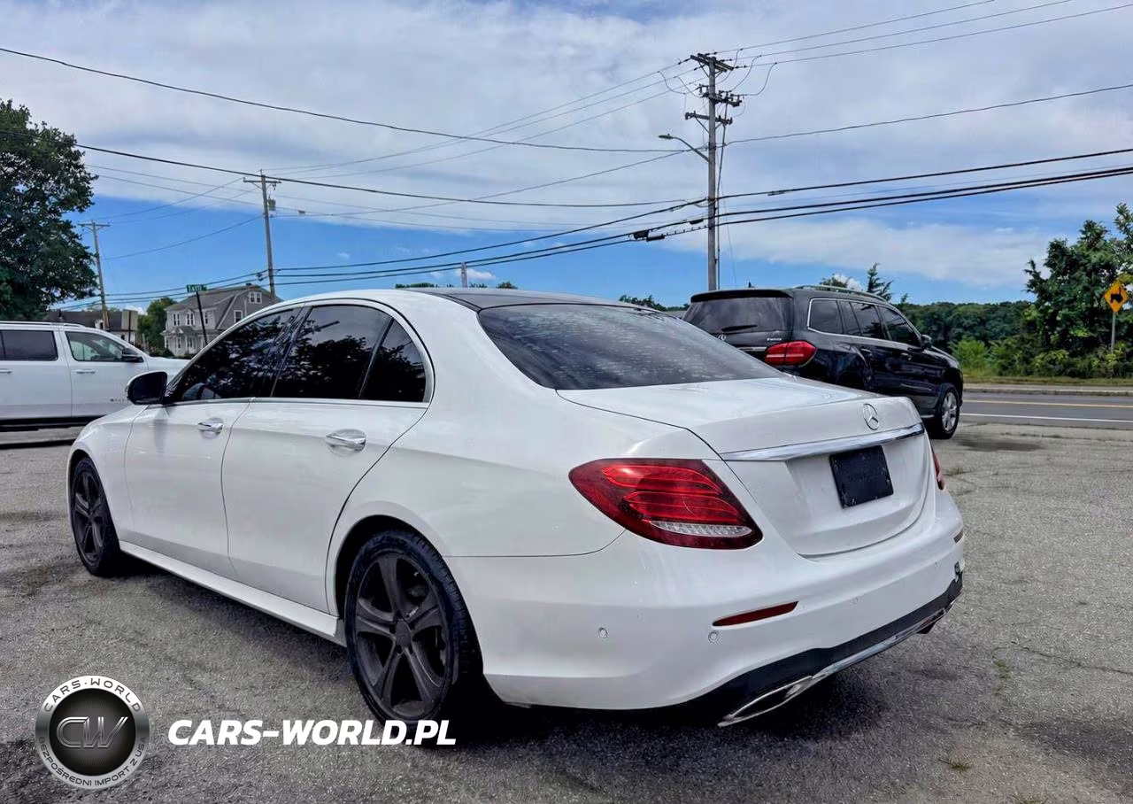 2018 Mercedes-Benz E 300 VIN:WDDZF4JB8JA371390 - 3