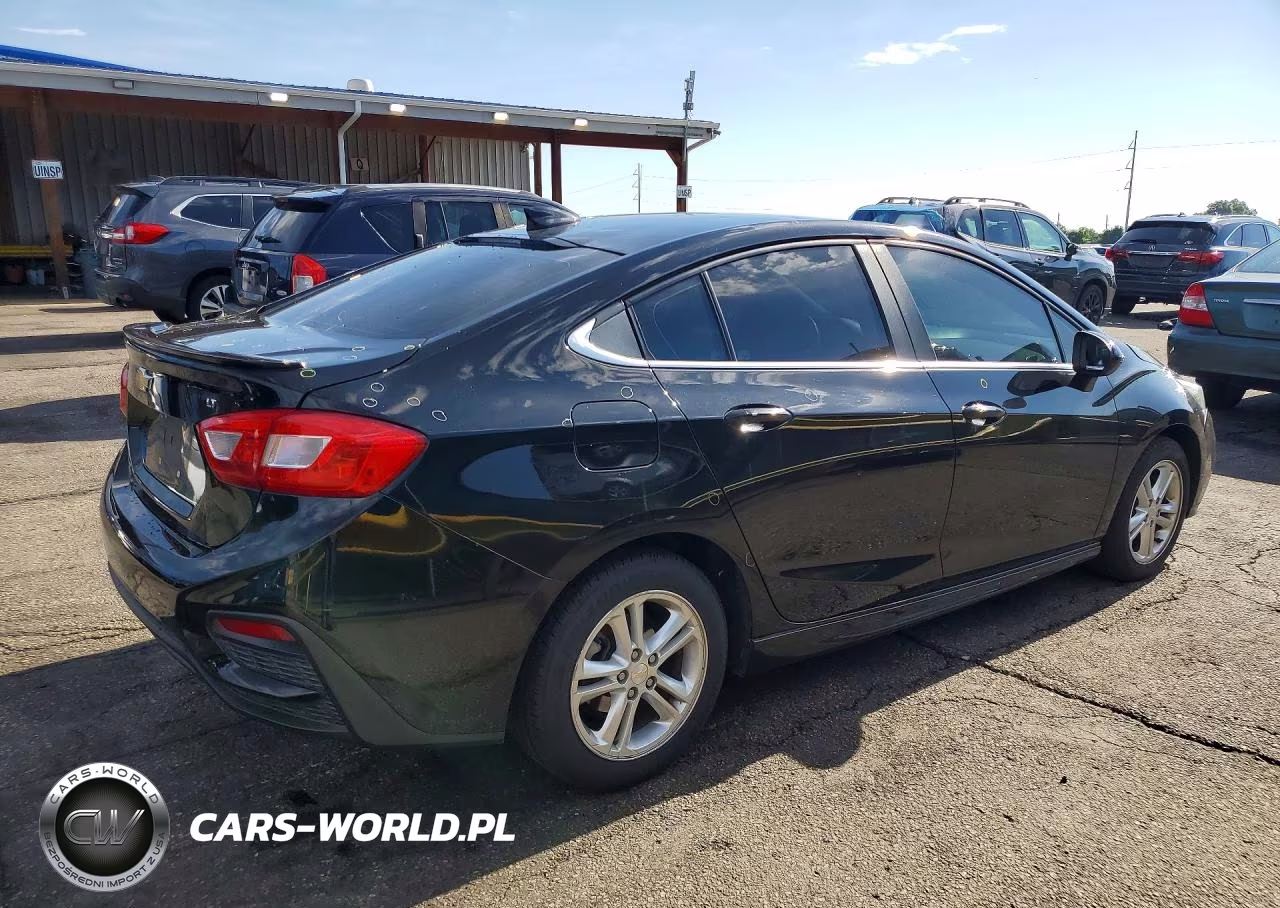 2017 Chevrolet Cruze Lt VIN:1G1BE5SM2H7261195 - 3
