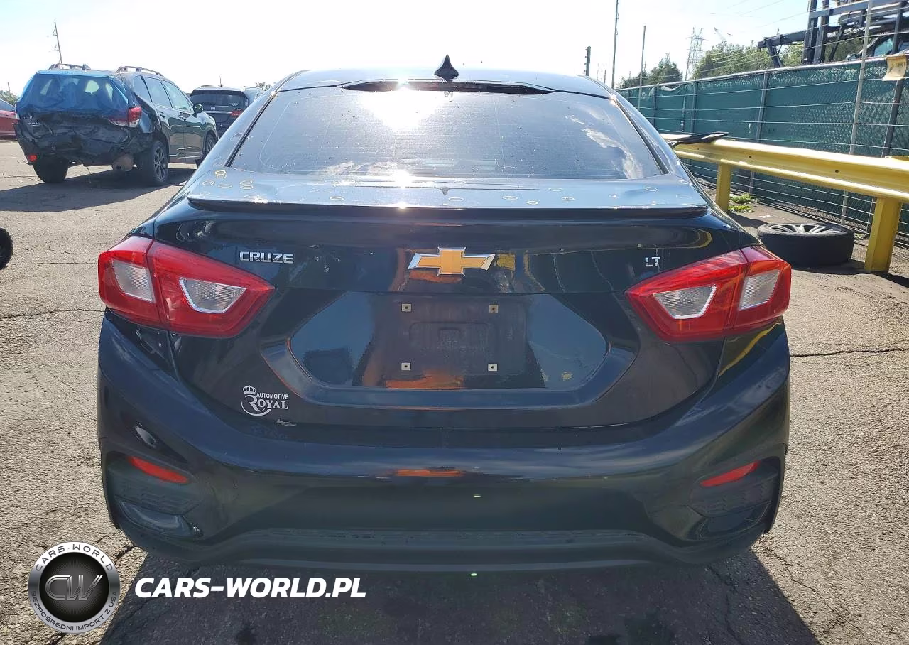 2017 Chevrolet Cruze Lt VIN:1G1BE5SM2H7261195 - 6