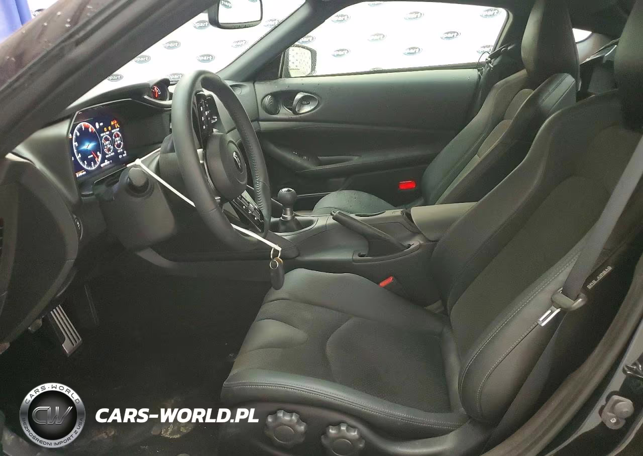 2026 Nissan Z Performance VIN:JN1BZ4BH6TM500477 - 7