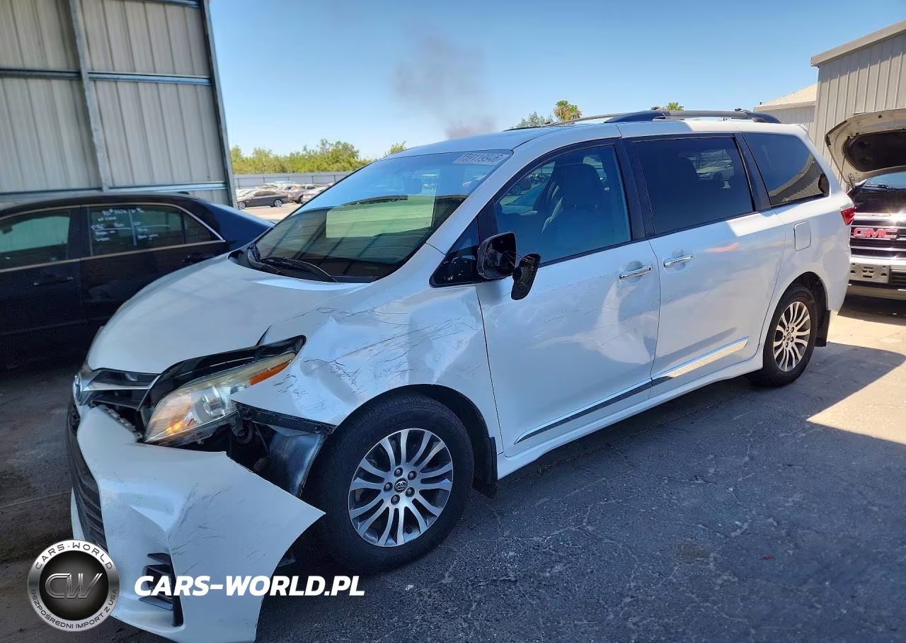 2018 Toyota Sienna Xle Premium 8-Passenger – zdjęcie 1 z 13