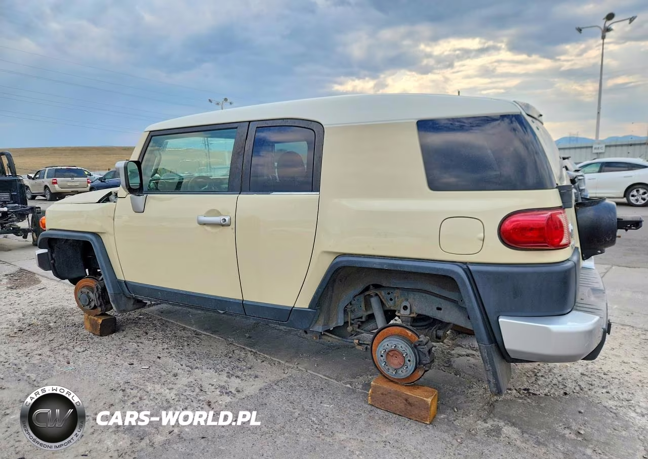 2009 Toyota Fj Cruiser Base VIN:JTEBU11F29K058887 - 2