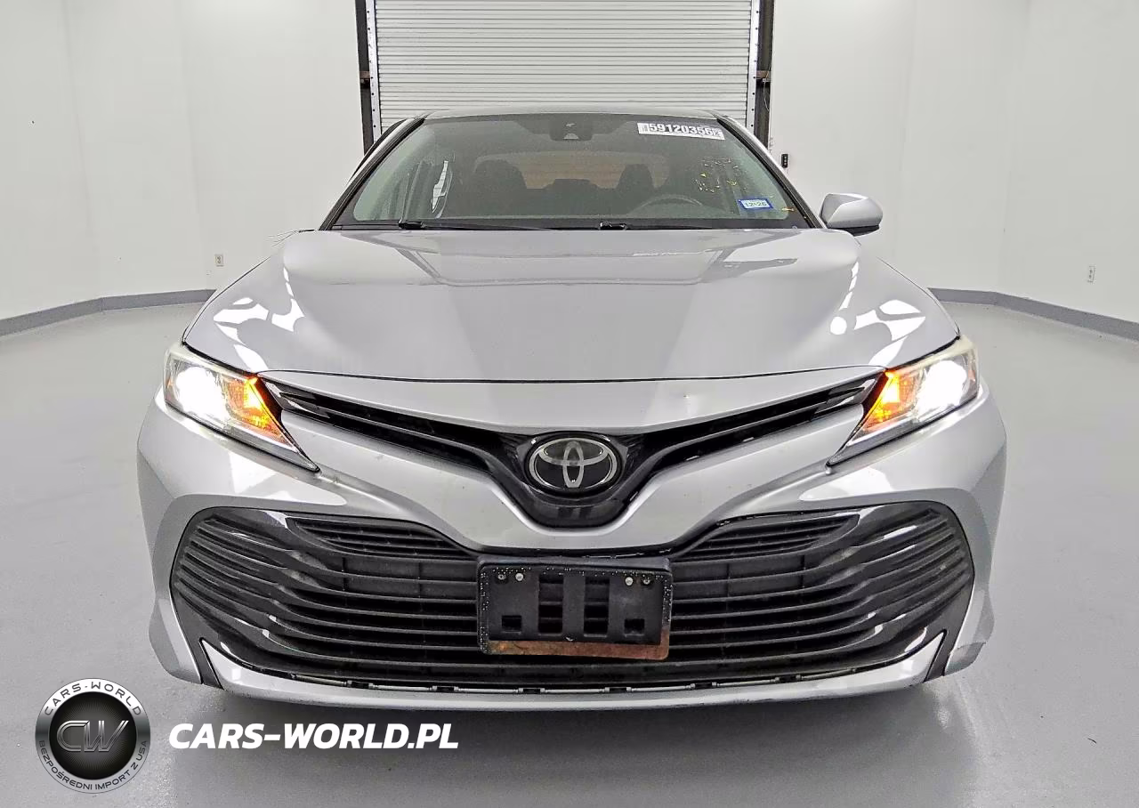 2020 Toyota Camry Le VIN:4T1C11AK6LU884700 - 5