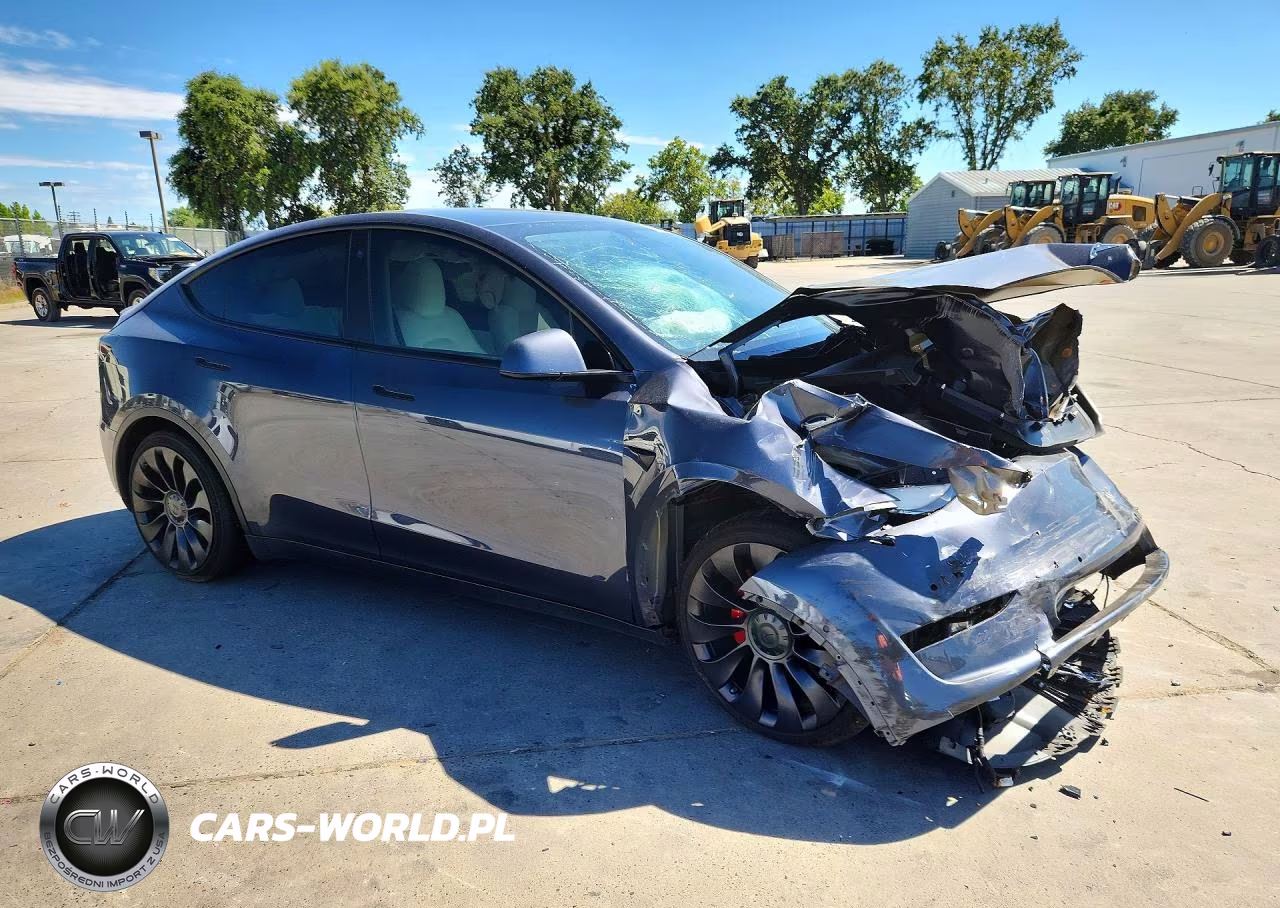 2021 Tesla Model Y VIN:5YJYGDEF3MF264002 - 4