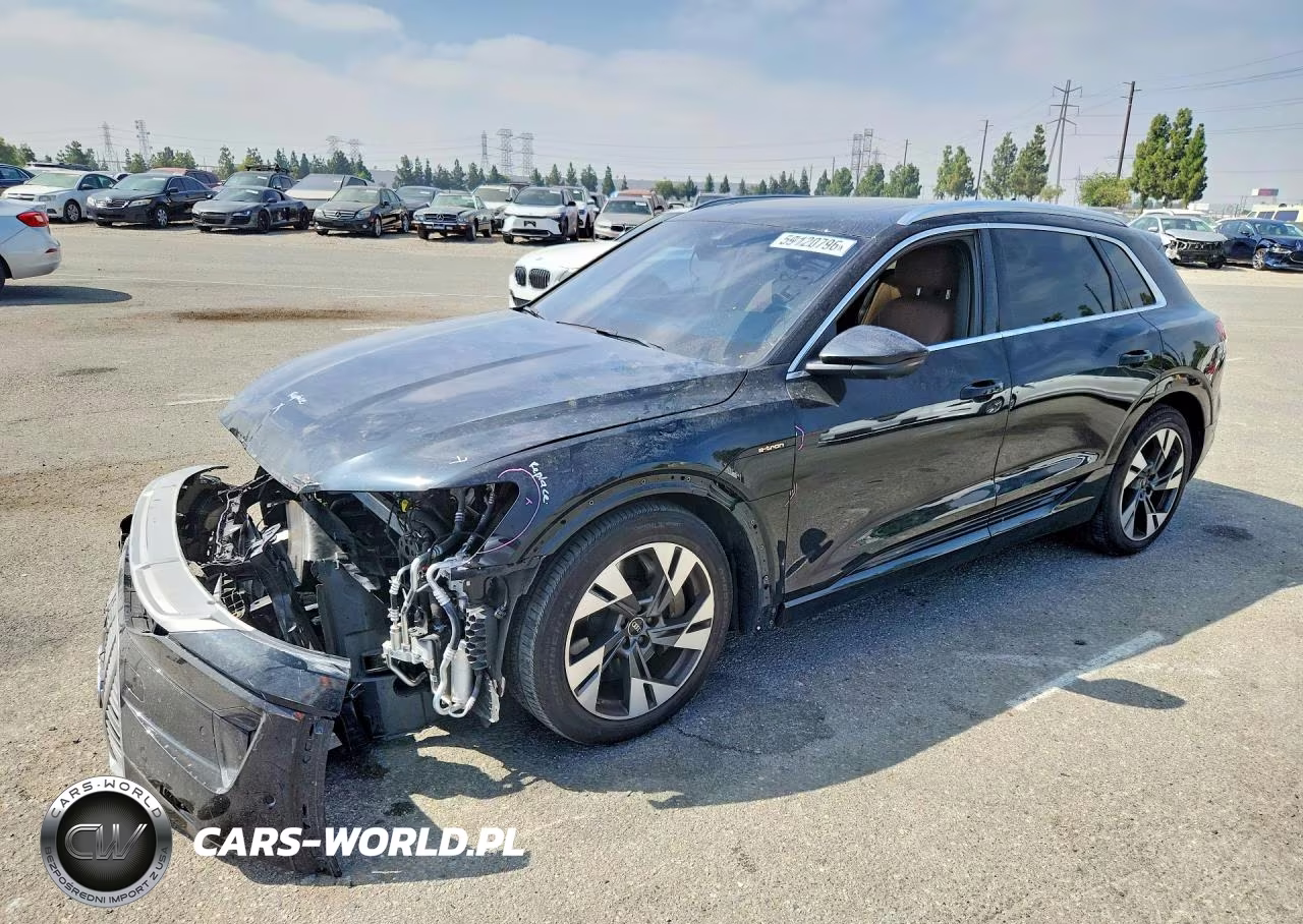 2022 Audi E-Tron Premium Plus