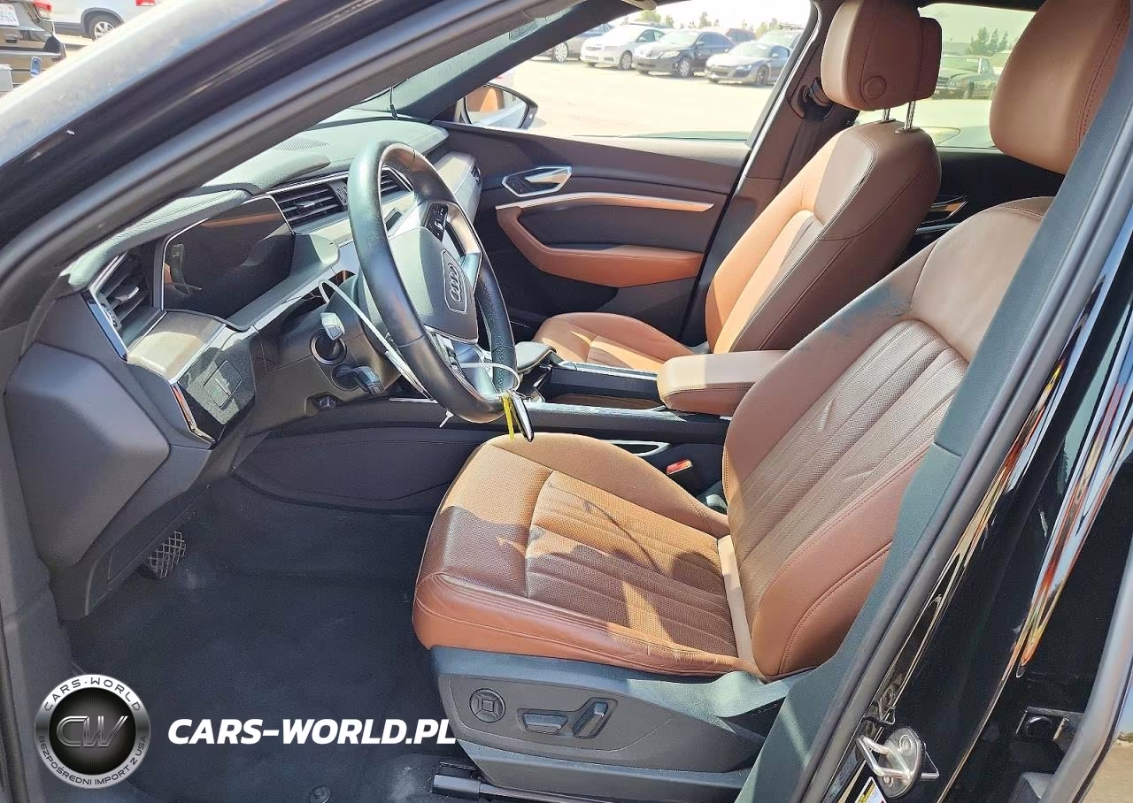 2022 Audi E-Tron Premium Plus VIN:WA1LAAGE8NB026143 - 7