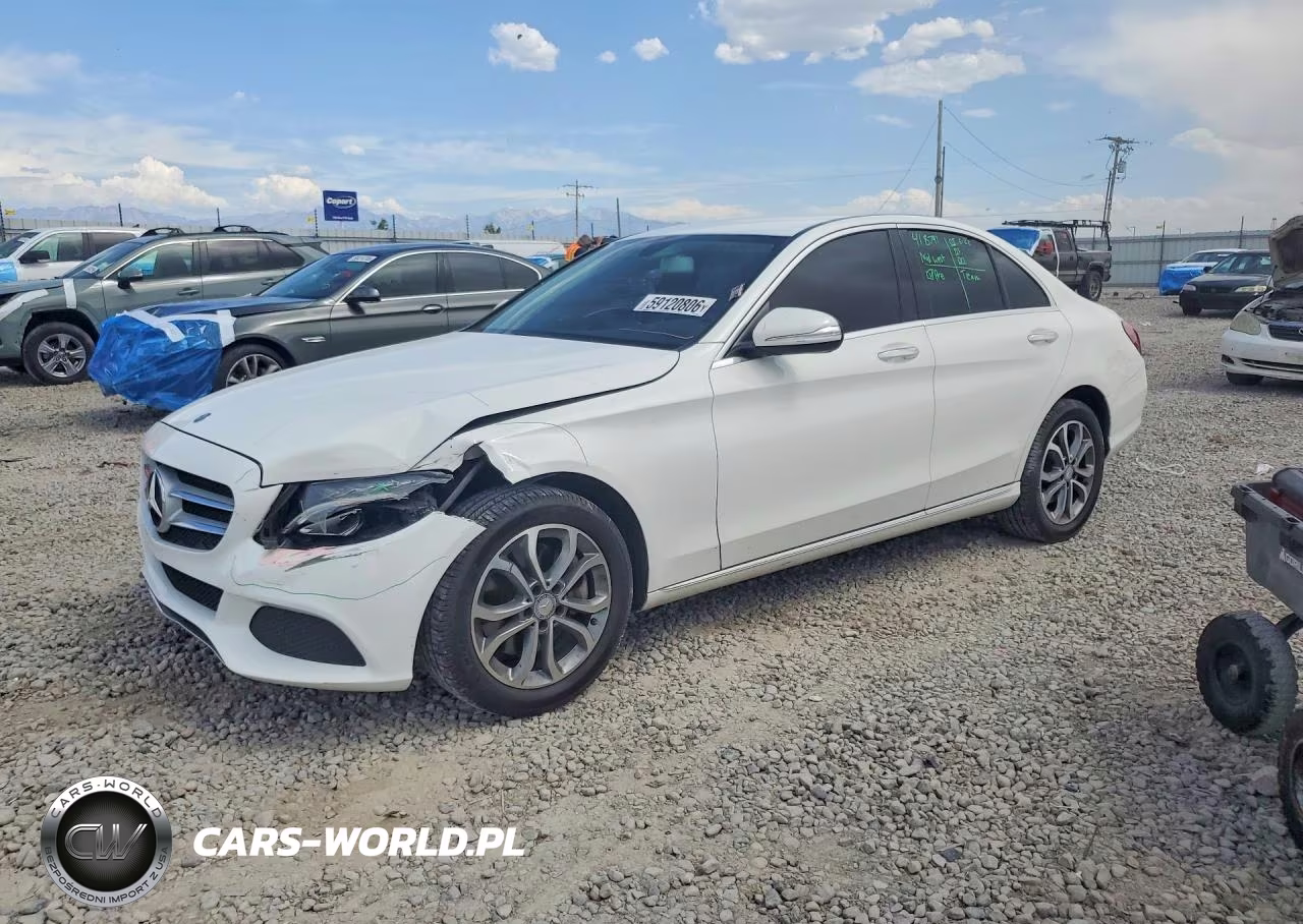 2015 Mercedes-Benz C 300 4Matic – zdjęcie 1 z 12
