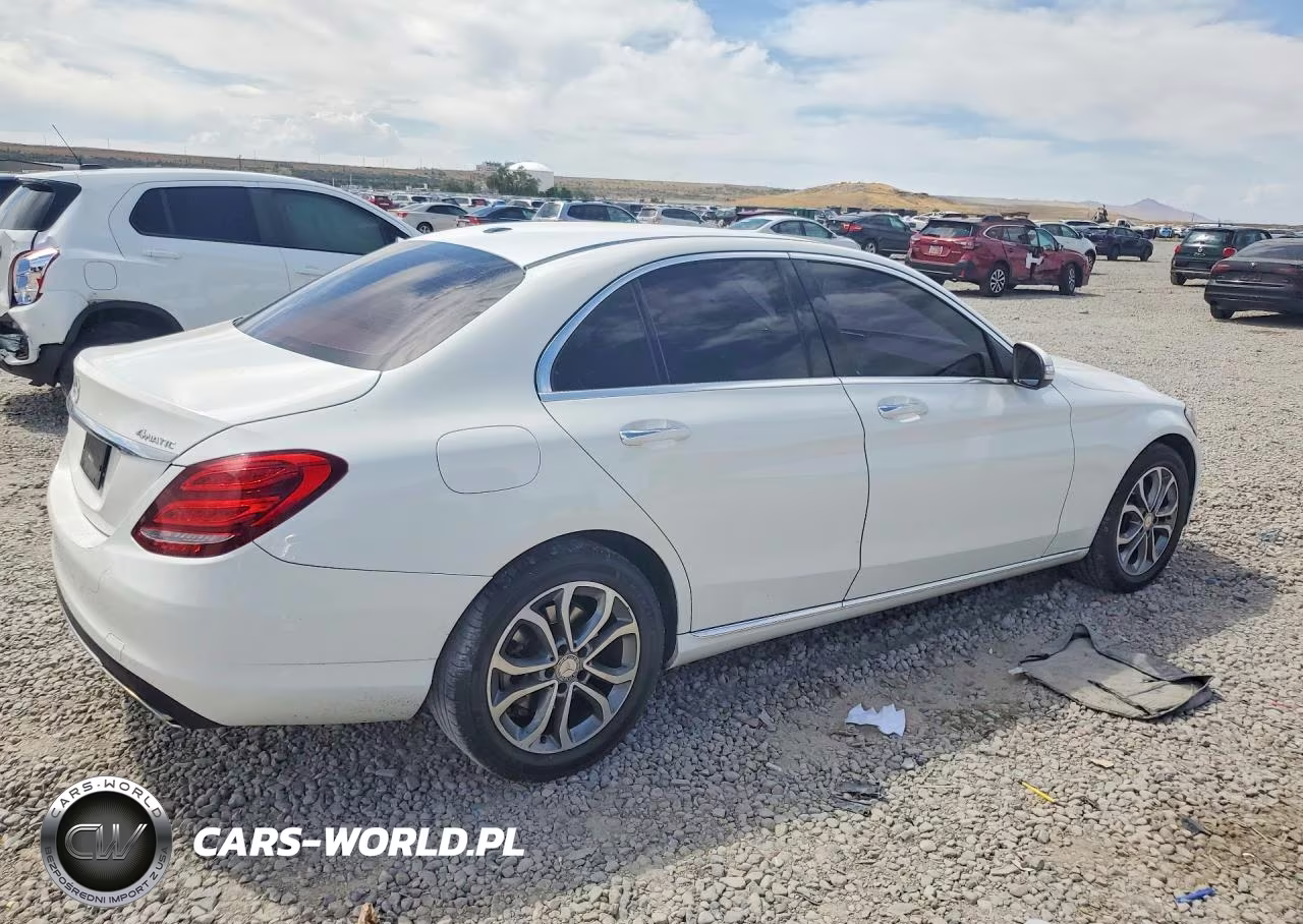 2015 Mercedes-Benz C 300 4Matic VIN:55SWF4KBXFU022420 - 3