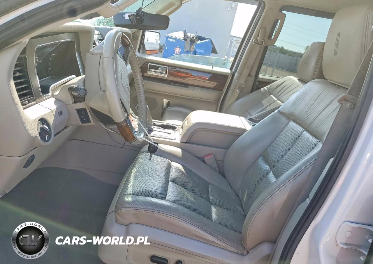 2013 Lincoln Navigator VIN:5LMJJ2J51DEL02549 - 7
