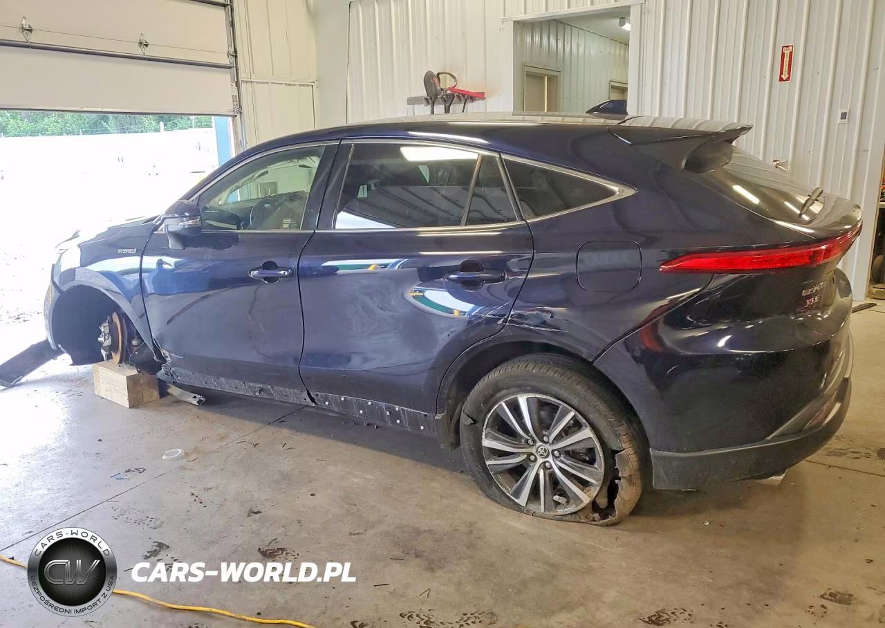 2021 Toyota Venza Le VIN:JTEAAAAH3MJ040211 - 2