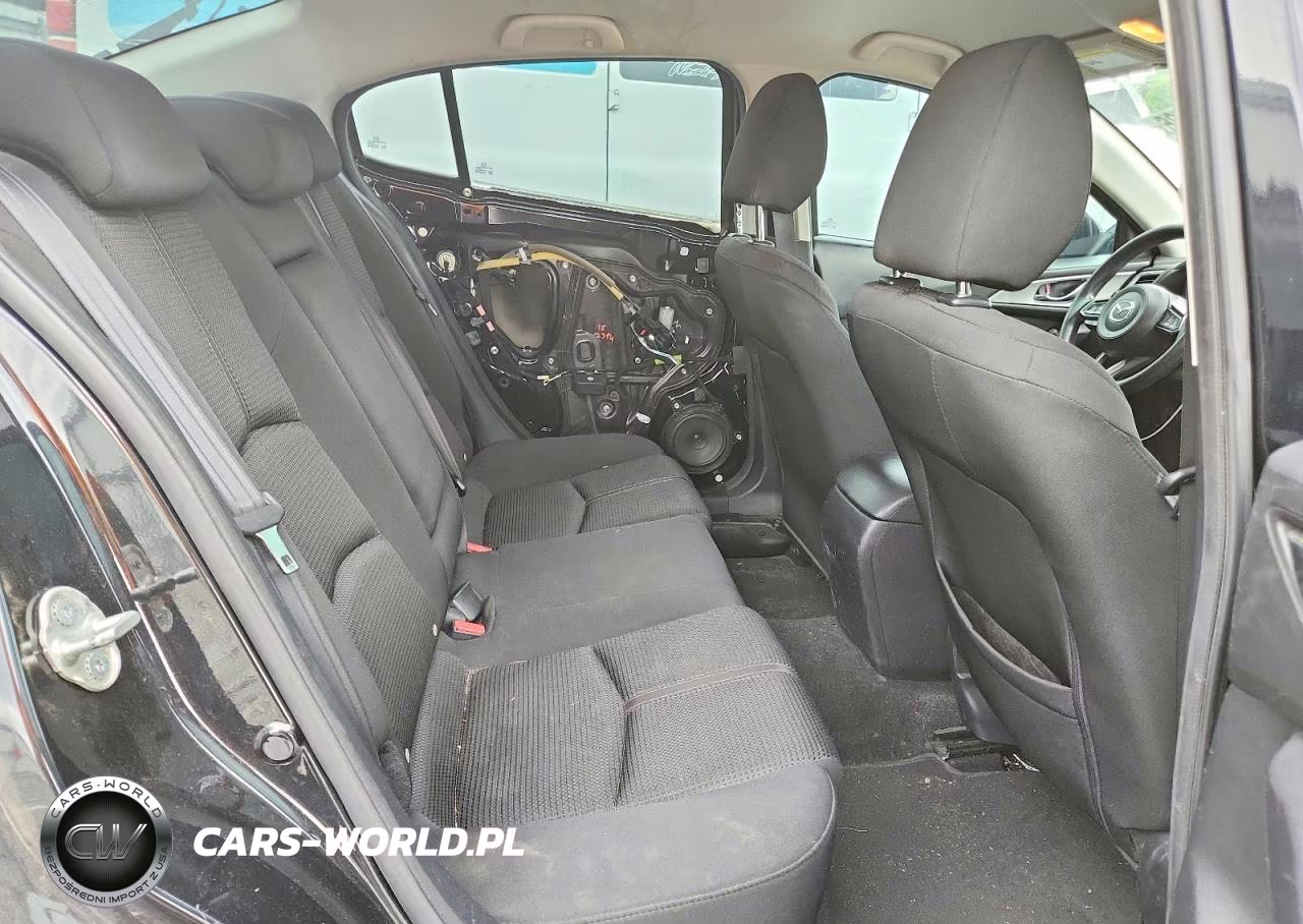 2018 Mazda 3 Sport VIN:3MZBN1U77JM225938 - 10
