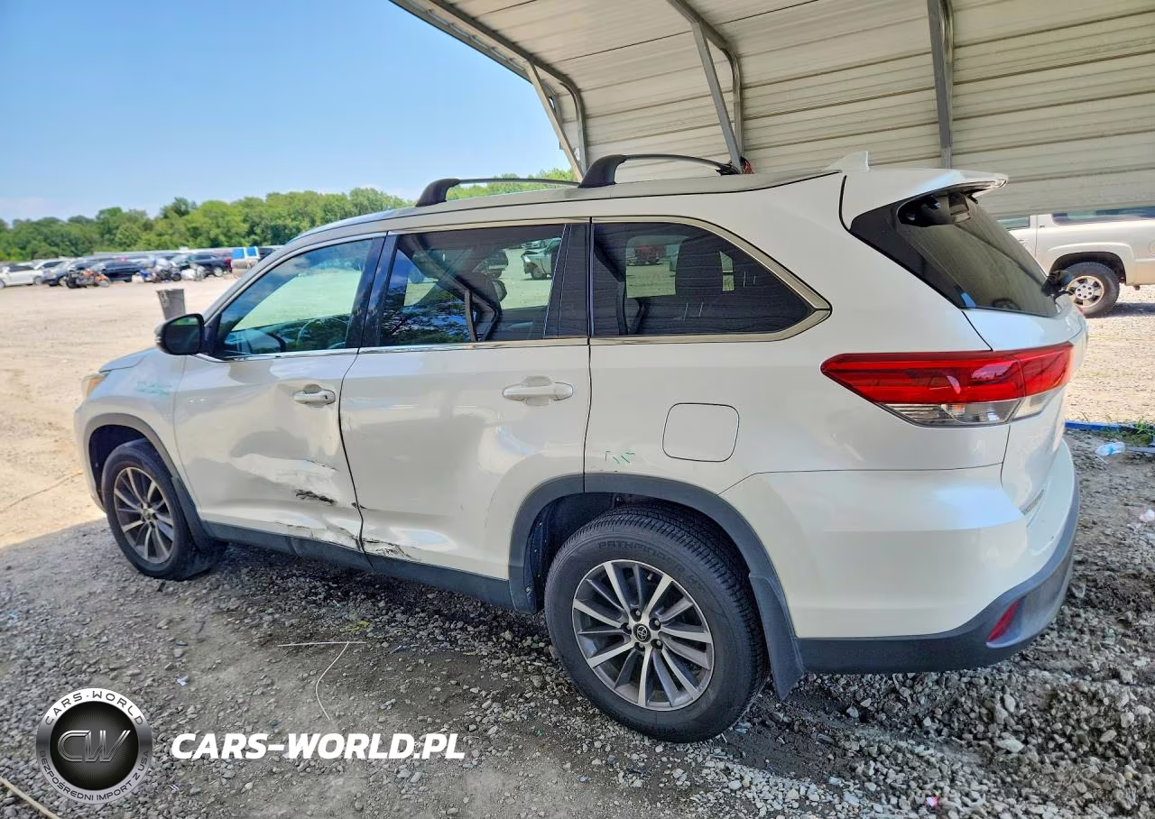 2019 Toyota Highlander Xle VIN:5TDKZRFH0KS316370 - 2