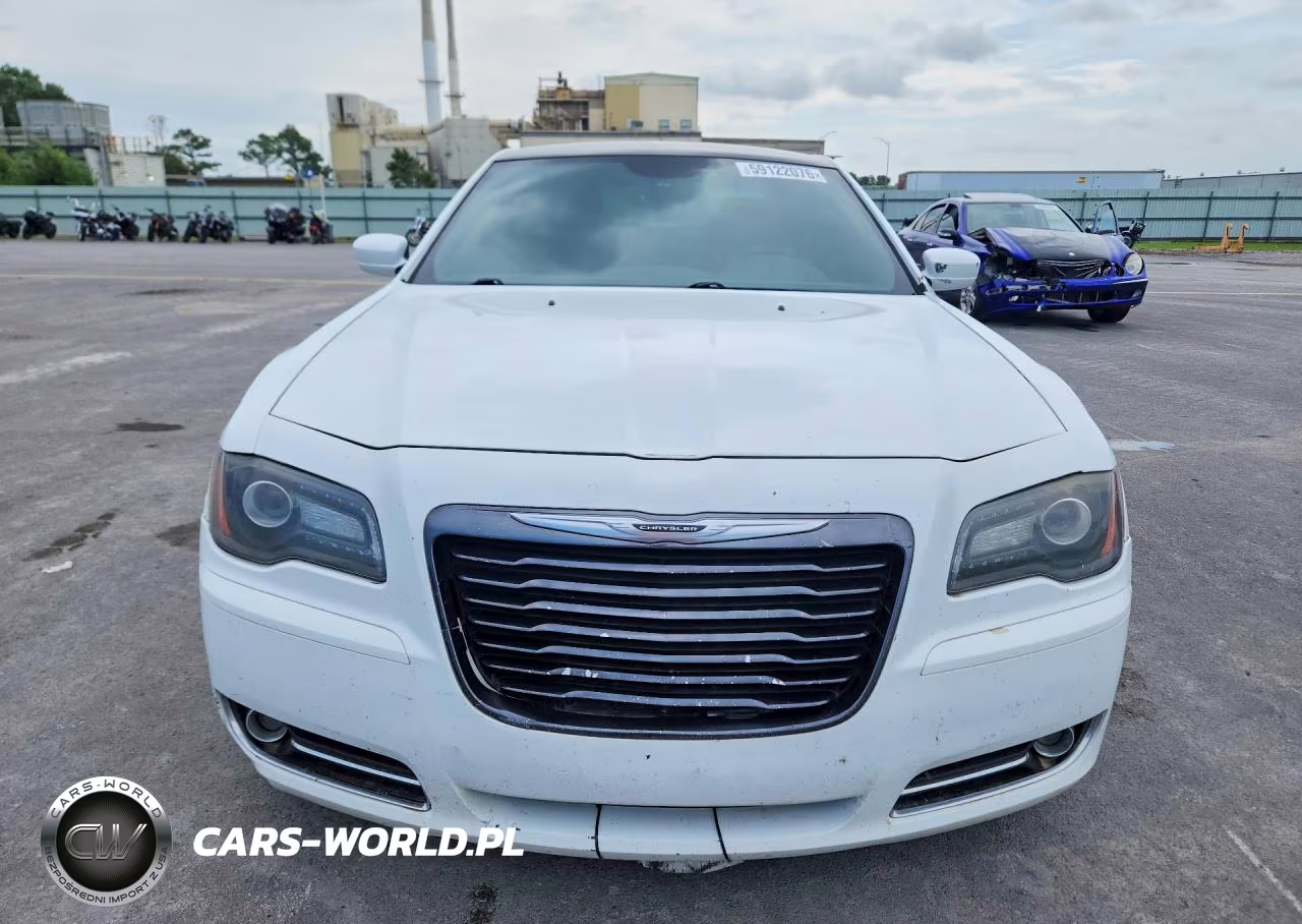 2014 Chrysler 300 S VIN:2C3CCABG1EH272729 - 5