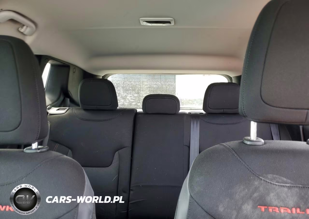 2016 Jeep Renegade Trailhawk VIN:ZACCJBCT0GPC81541 - 10