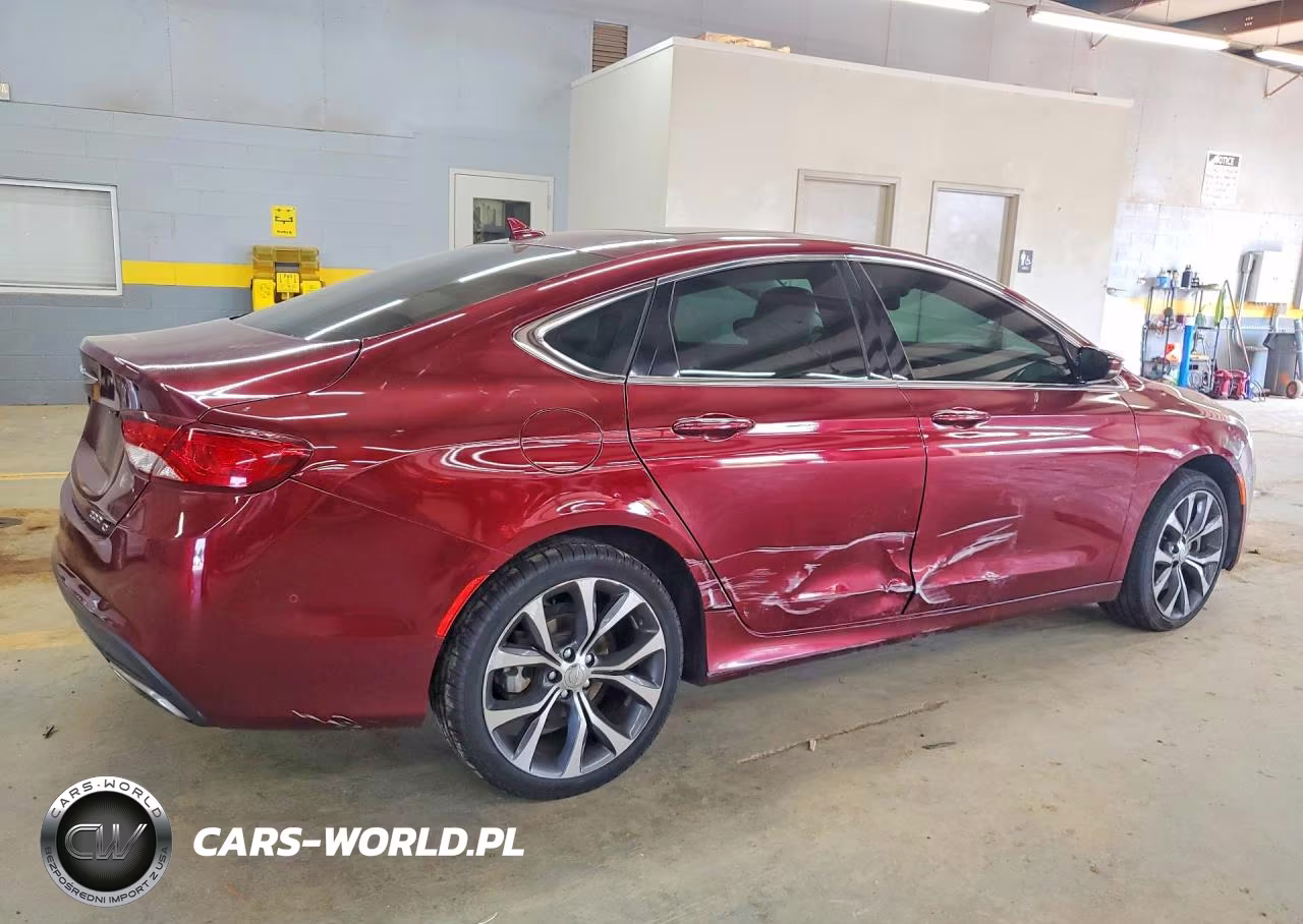 2015 Chrysler 200 C VIN:1C3CCCCGXFN564737 - 3