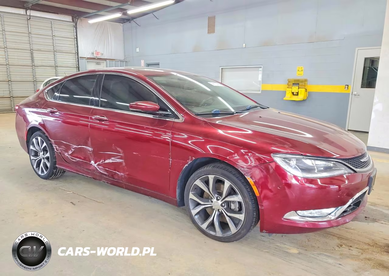 2015 Chrysler 200 C VIN:1C3CCCCGXFN564737 - 4