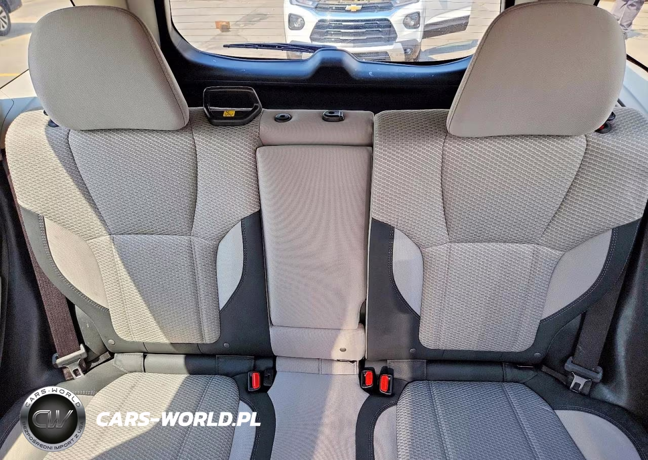 2021 Subaru Forester Premium VIN:JF2SKAFC7MH557152 - 10