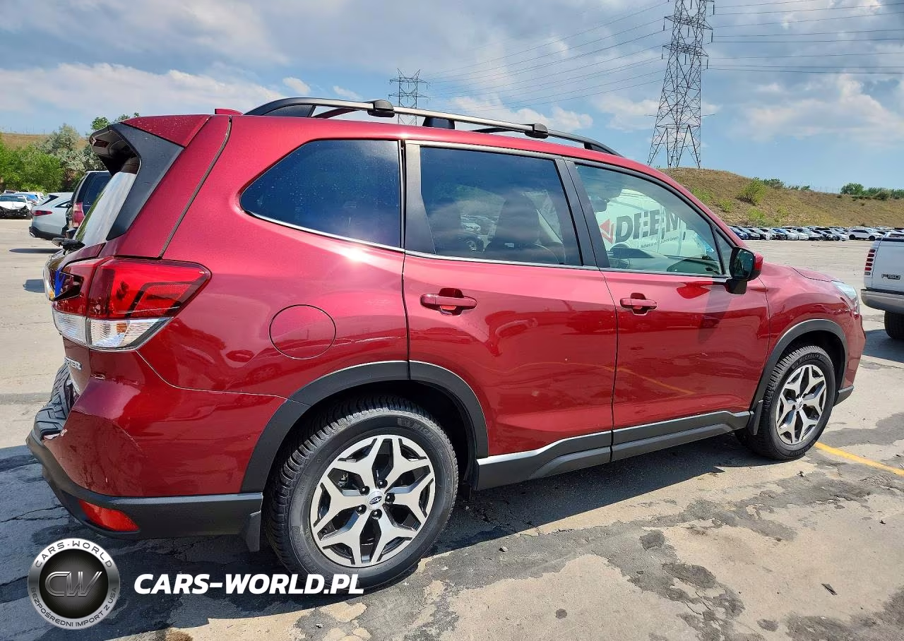 2021 Subaru Forester Premium VIN:JF2SKAFC7MH557152 - 3