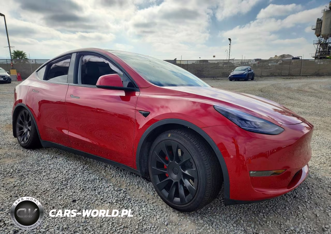 2020 Tesla Model Y VIN:5YJYGDEF4LF002228 - 4