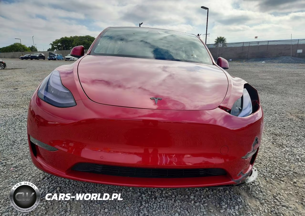 2020 Tesla Model Y VIN:5YJYGDEF4LF002228 - 5
