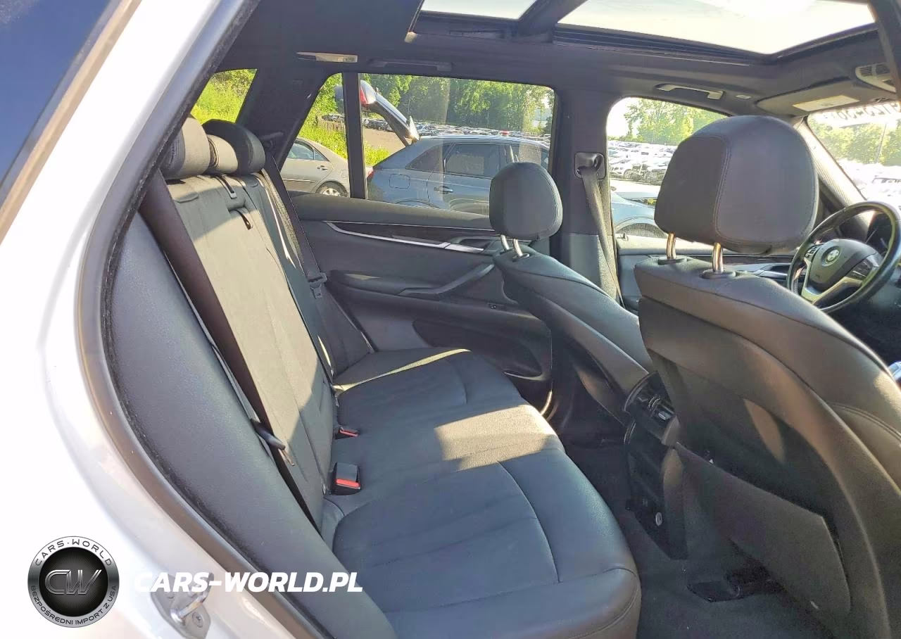 2017 BMW X5 xDrive35I VIN:5UXKR0C32H0V74324 - 11