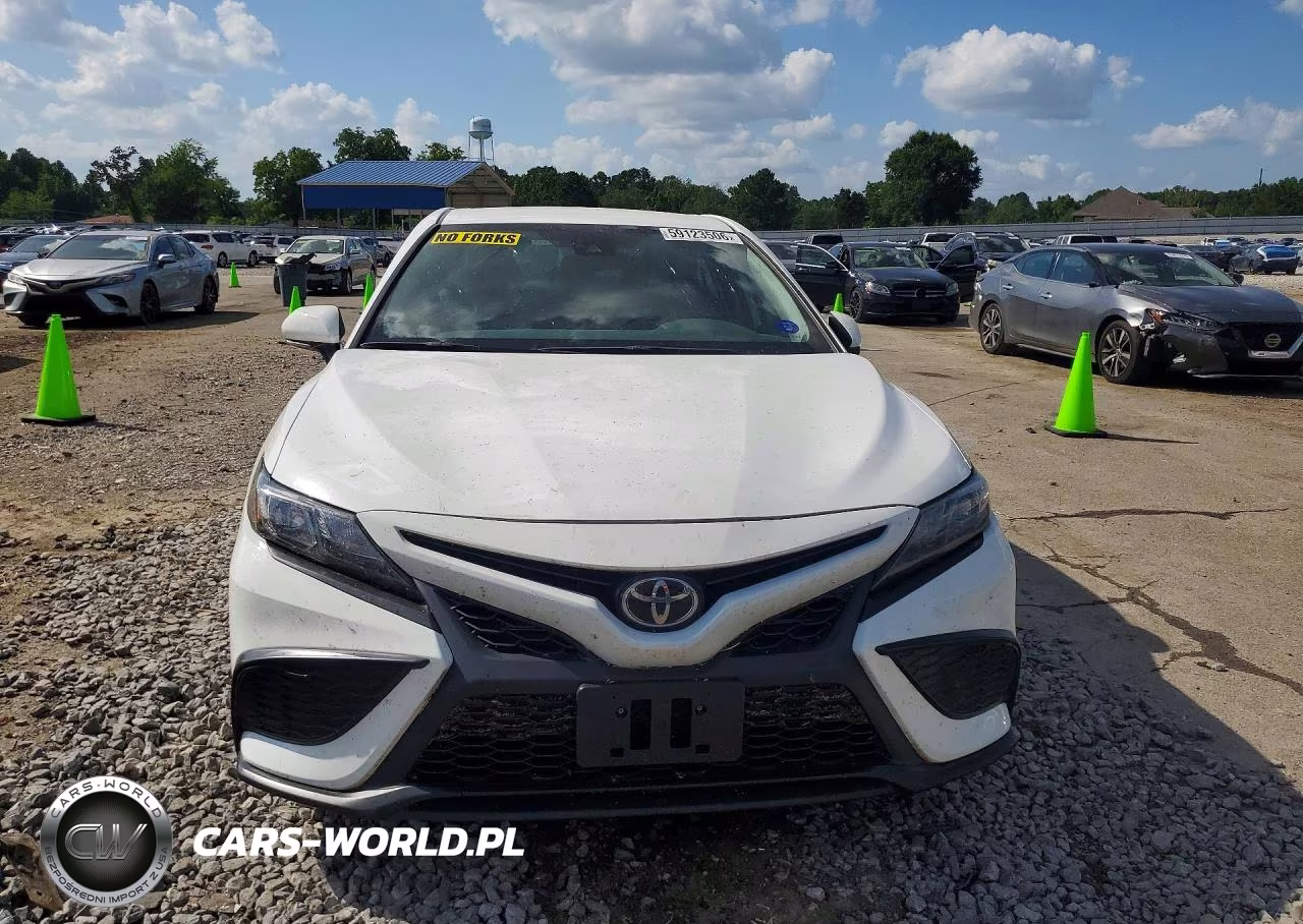2024 Toyota Camry VIN:4T1G11AK1RU921436 - 5