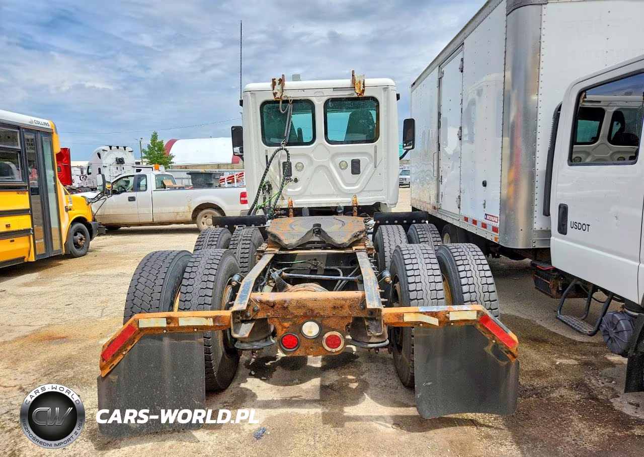 2015 Freightliner Cascadia 125 VIN:3AKJGEDV1FDGL1550 - 6