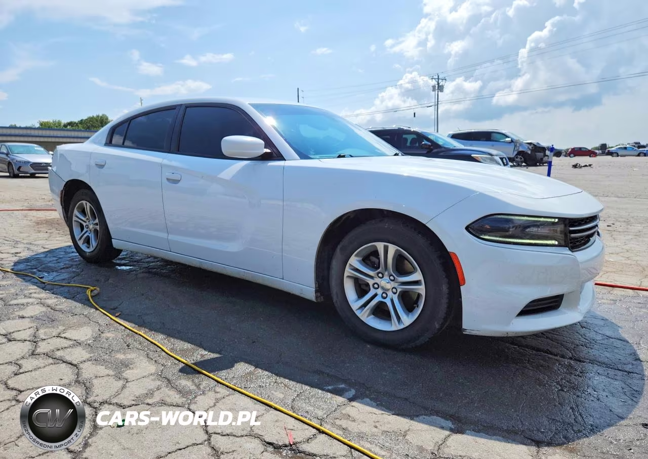 2017 Dodge Charger Se VIN:2C3CDXBG8HH537697 - 4