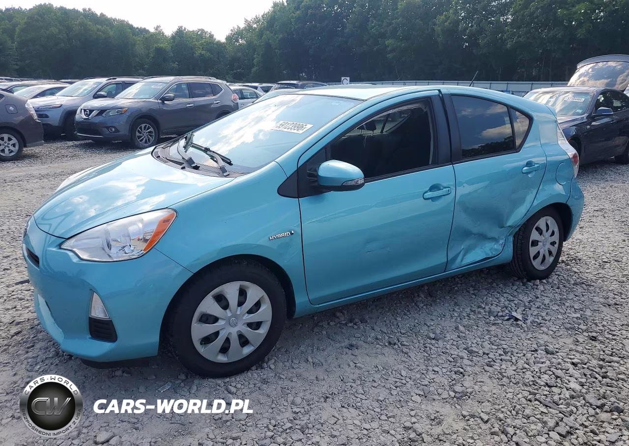 2013 Toyota Prius C Two