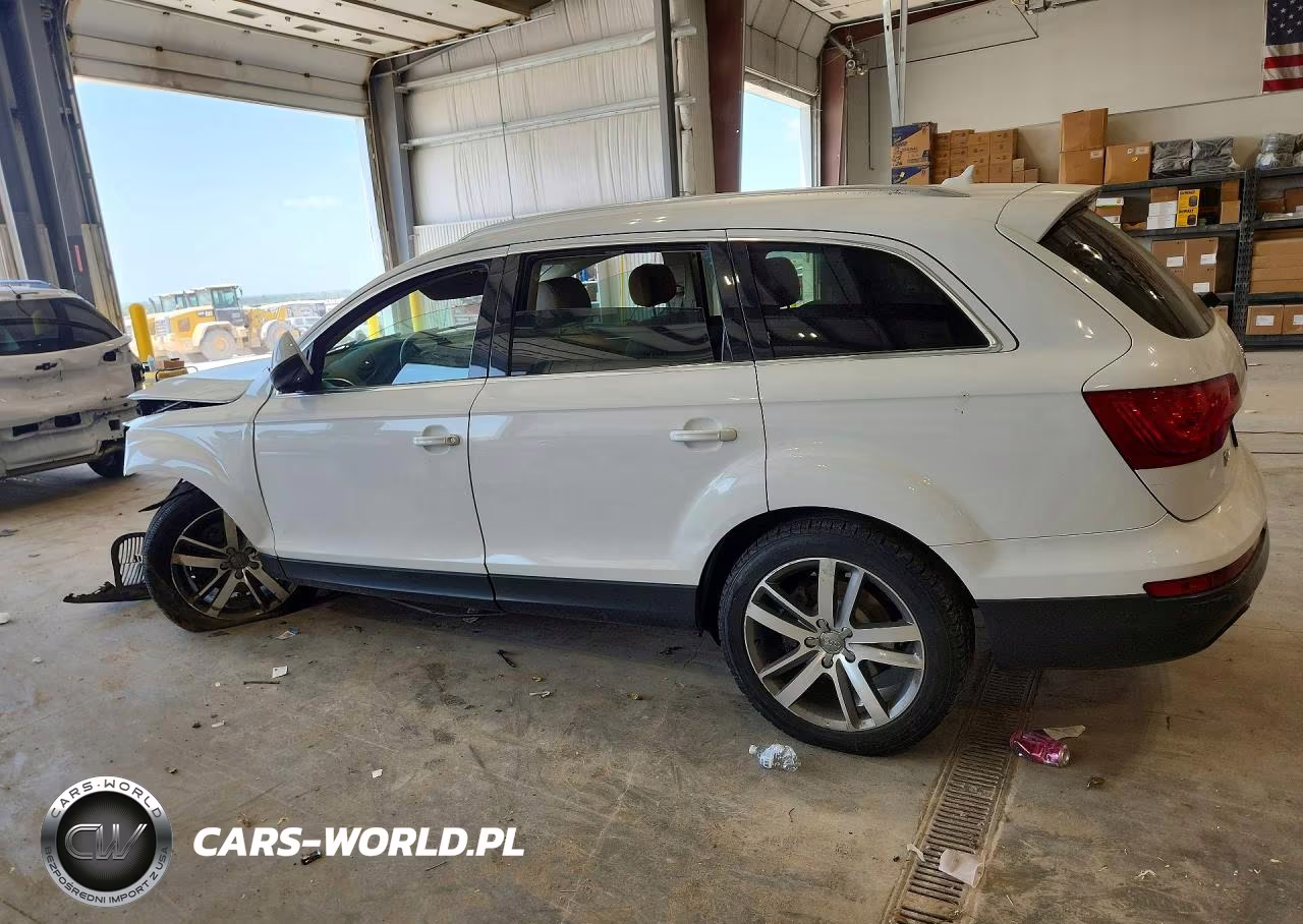 2011 Audi Q7 Premium Plus VIN:WA1LGAFE4BD005581 - 2