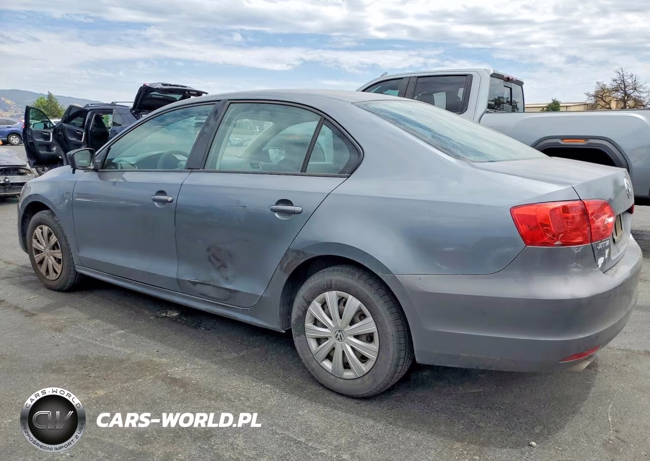 2011 Volkswagen Jetta Base VIN:3VW2K7AJ4BM058354 - 2