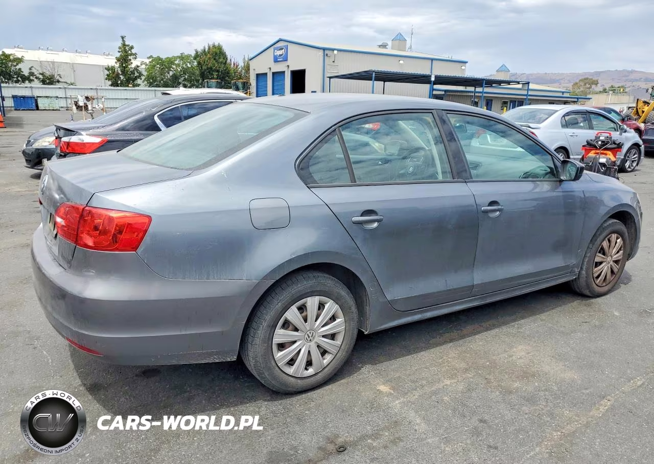 2011 Volkswagen Jetta Base VIN:3VW2K7AJ4BM058354 - 3