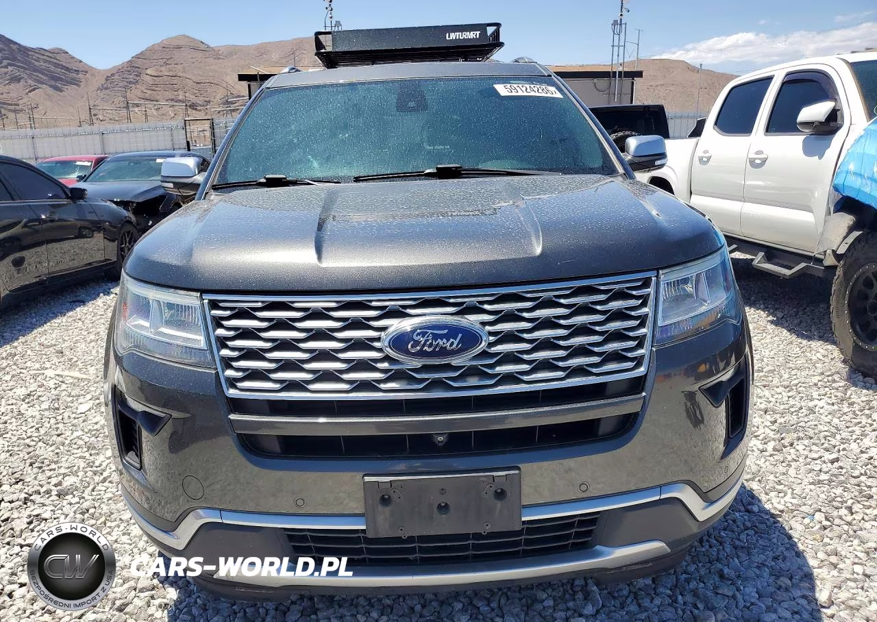 2018 Ford Explorer Platinum VIN:1FM5K8HT7JGC00472 - 5
