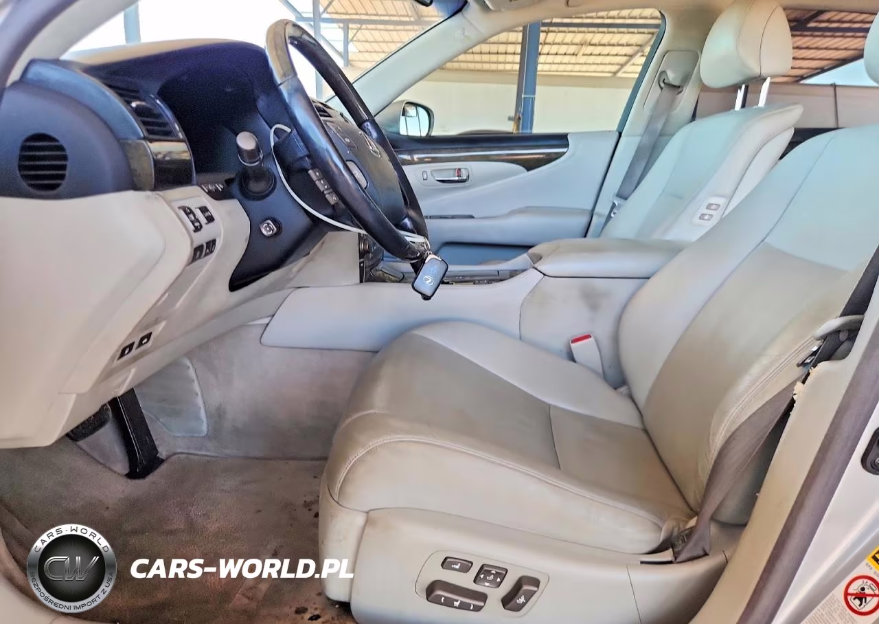2007 Lexs Ls 460 VIN:JTHGL46F275004426 - 7
