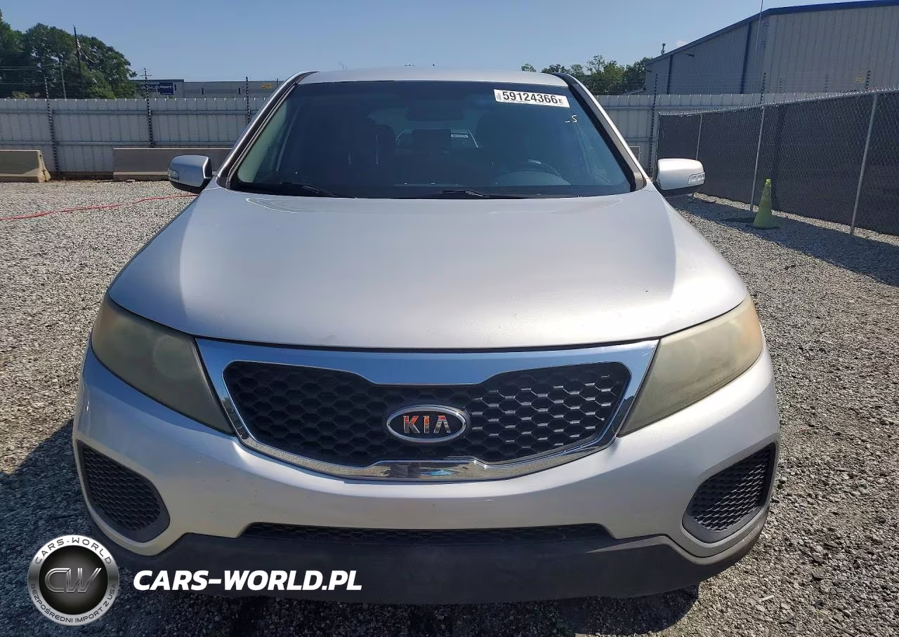 2011 Kia Sorento Lx VIN:5XYKT3A1XBG161803 - 5