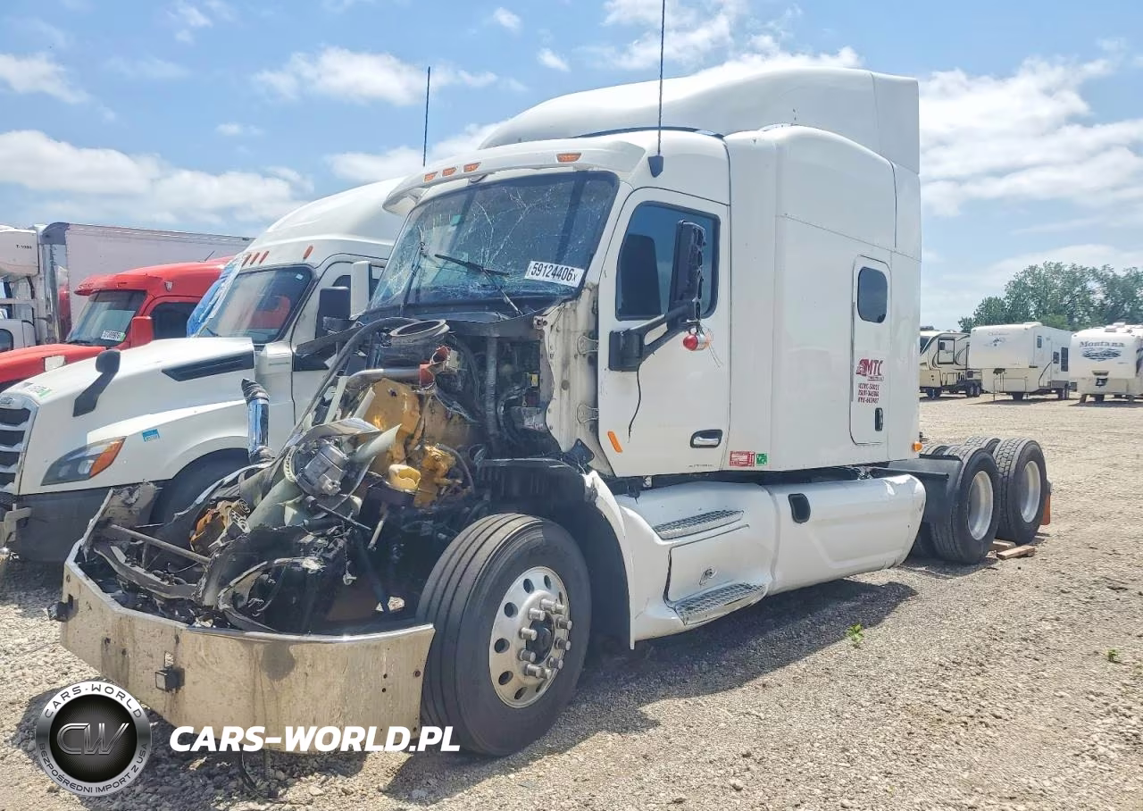 2015 Peterbilt 579 Semi Truck VIN:1XPBD49X5FD285220 - 2
