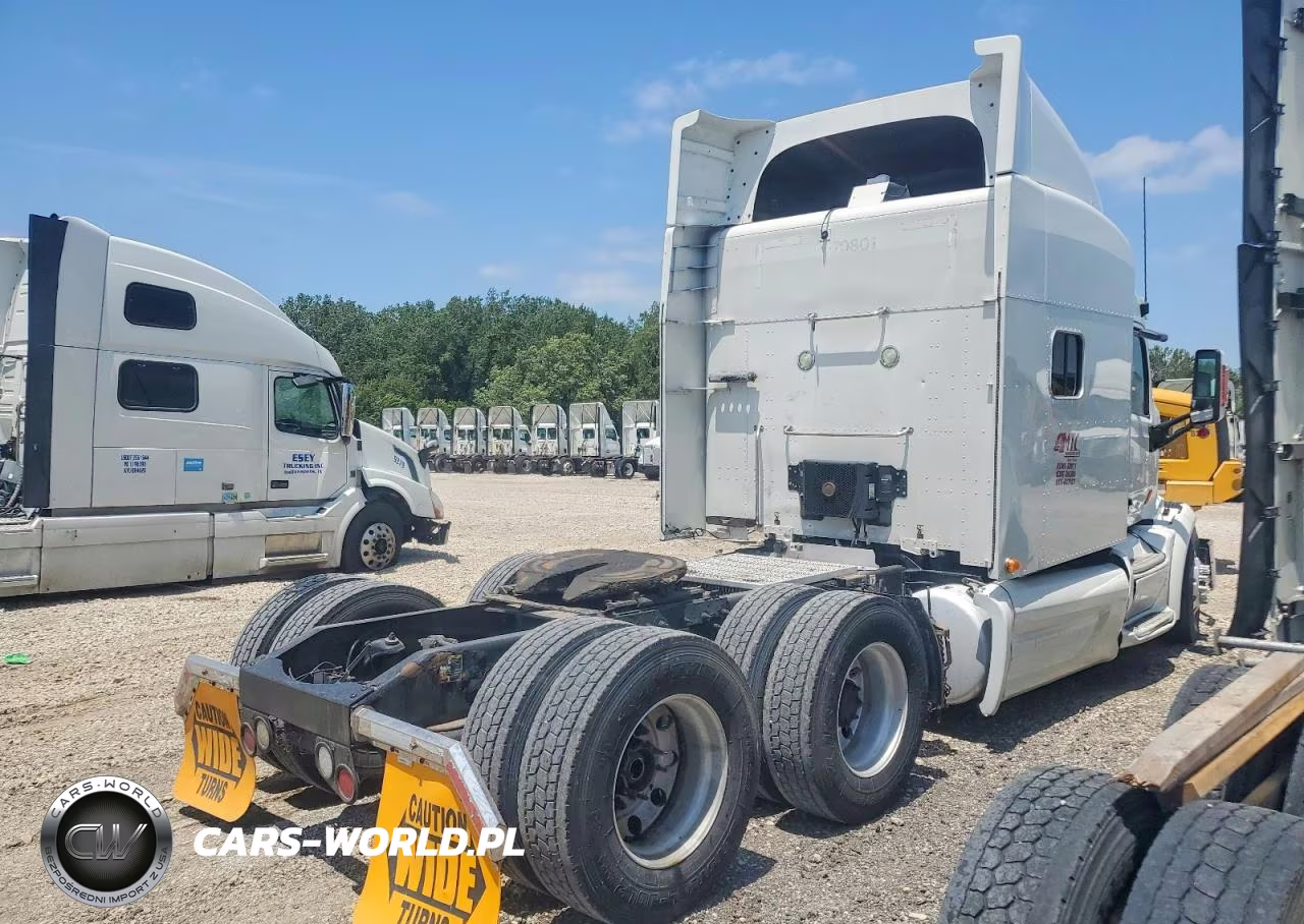 2015 Peterbilt 579 Semi Truck VIN:1XPBD49X5FD285220 - 4