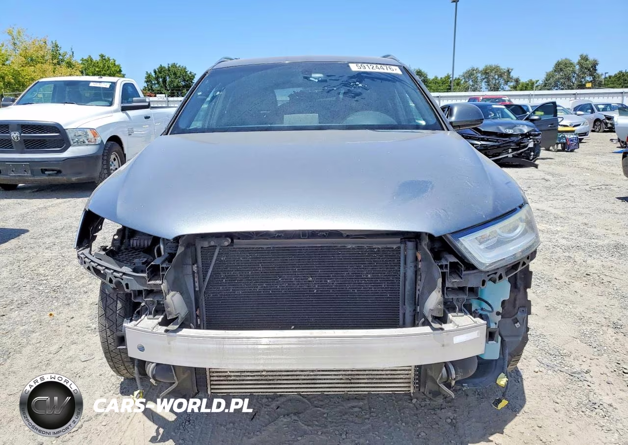 2015 Audi Q3 Prestige VIN:WA1GFCFS6FR006813 - 5