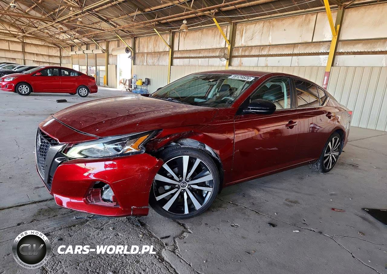 2020 Nissan Altima Sr