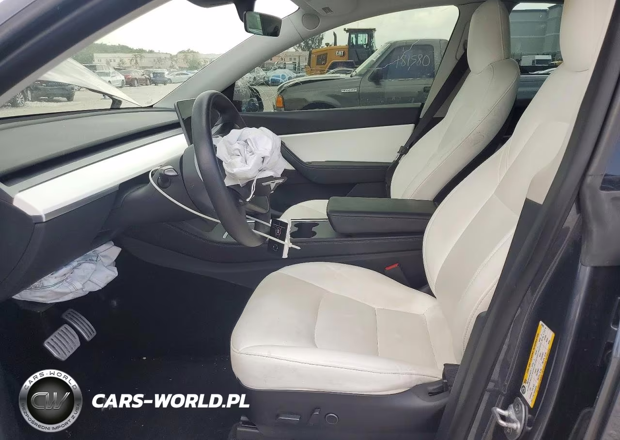 2022 Tesla Model Y VIN:7SAYGDEF4NF450491 - 7