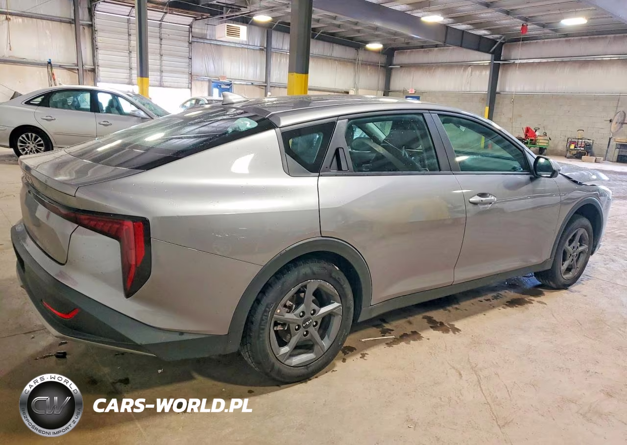 2025 Kia K4 Lxs VIN:3KPFT4DE4SE034094 - 3