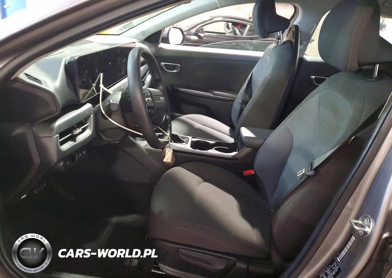 2025 Kia K4 Lxs VIN:3KPFT4DE4SE034094 - 7
