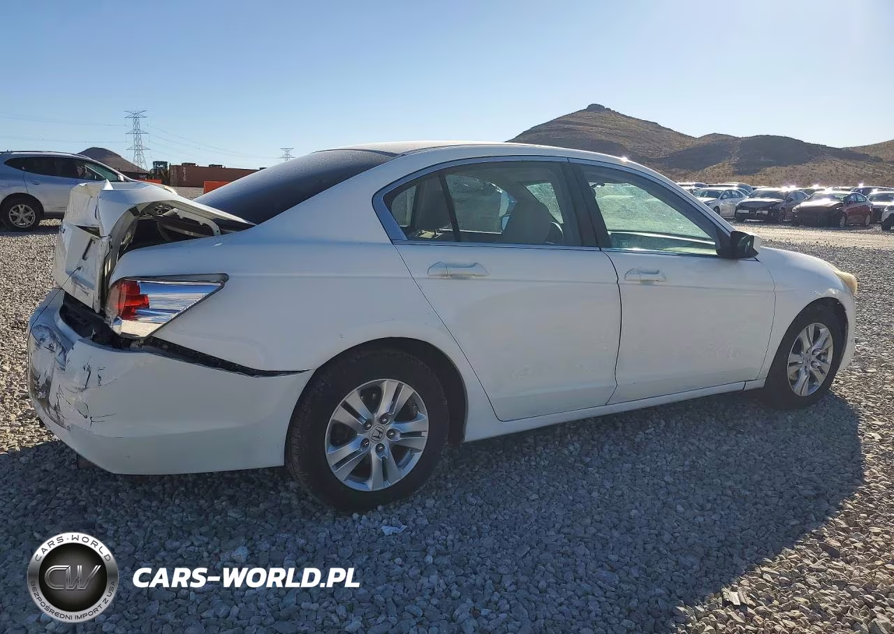 2008 Honda Accord Lxp VIN:JHMCP26408C017551 - 3