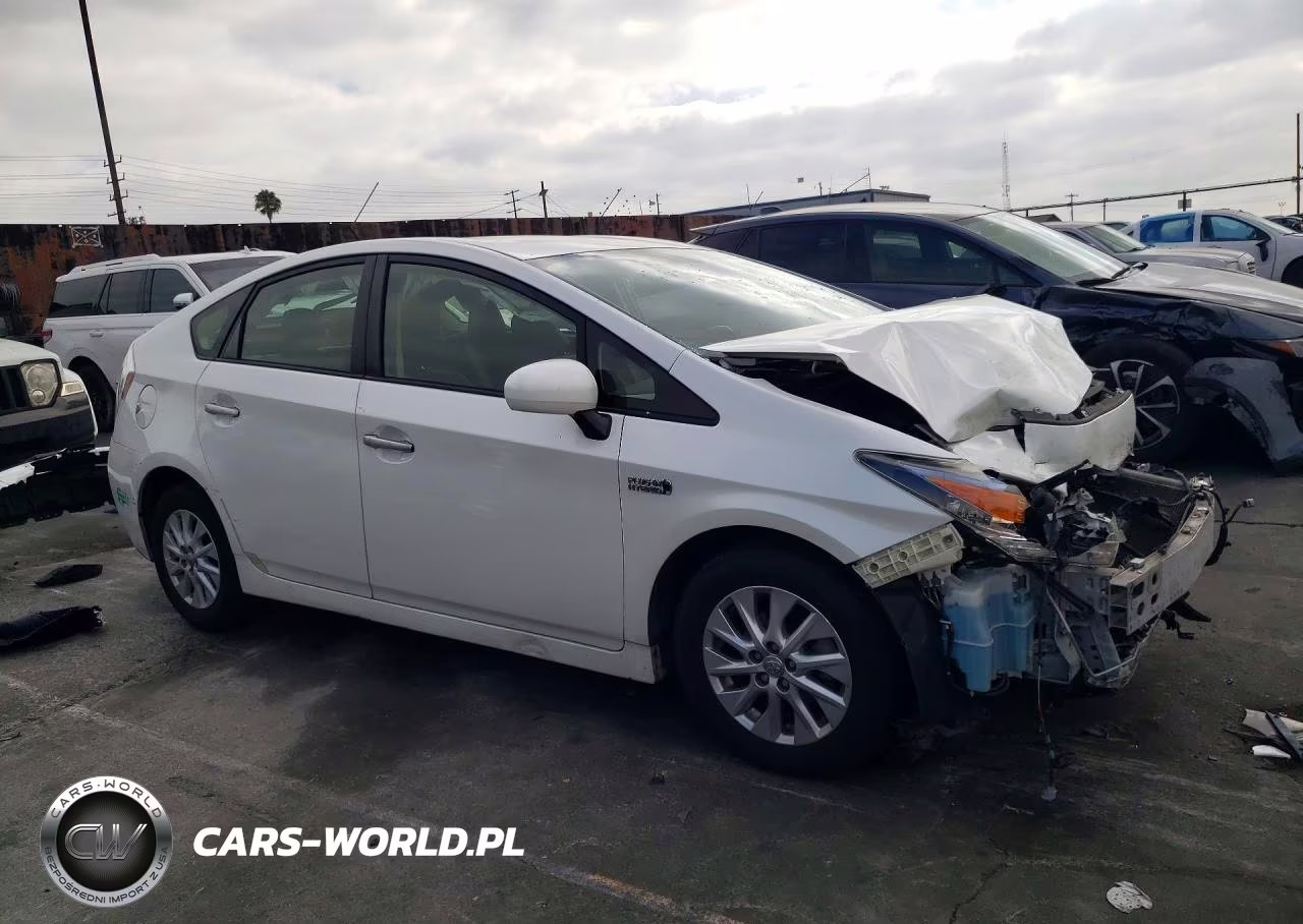 2015 Toyota Prius Plug-In Hybrid Base VIN:JTDKN3DP5F3074962 - 4